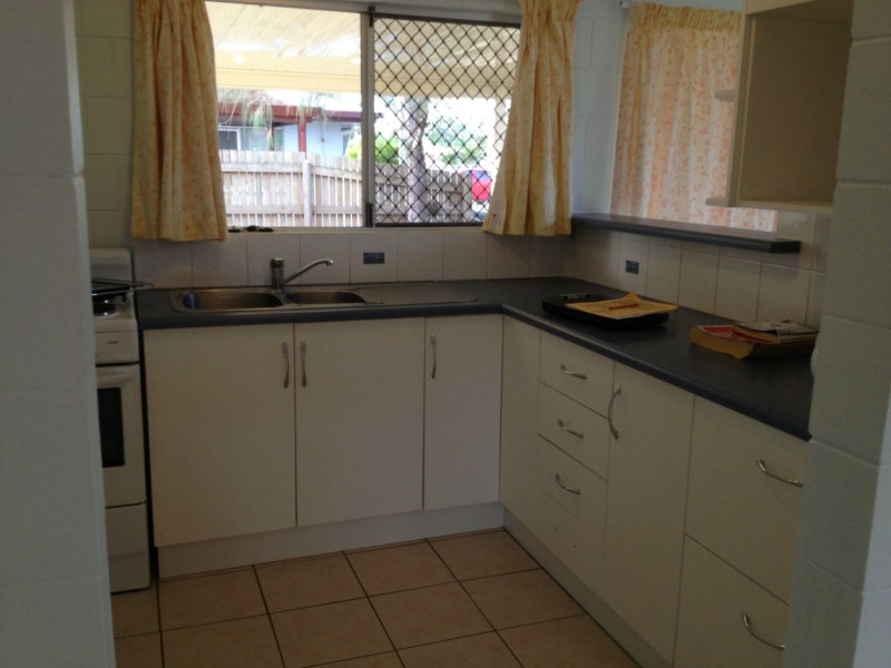 10 Falcon Crescent, Condon QLD 4815