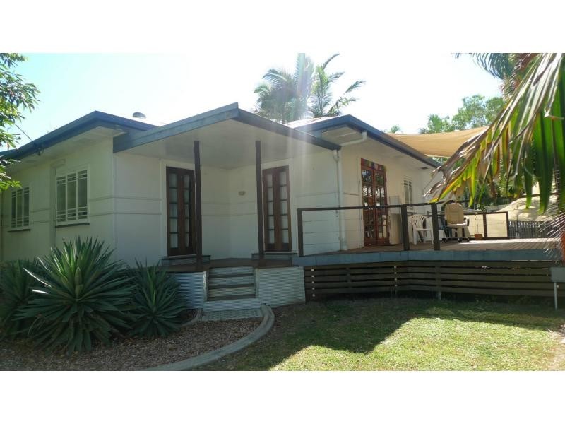 43 Henry Street, West End QLD 4810