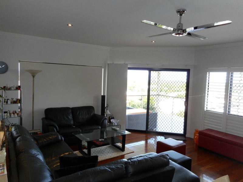 23 Outlook Crescent, Douglas QLD 4814