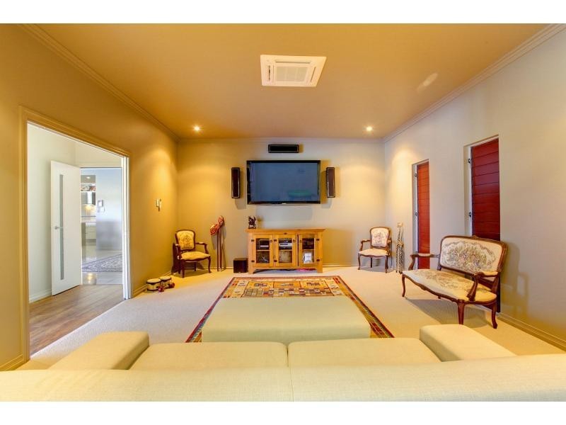 8 Retire Court, Rupertswood QLD 4817