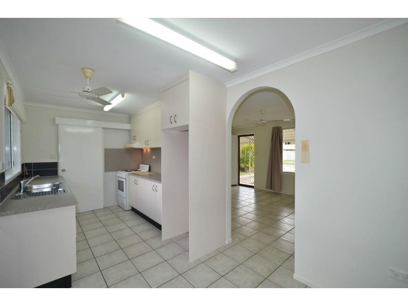 15 Birrahlee Crescent, Kirwan QLD 4817