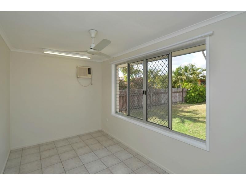 15 Birrahlee Crescent, Kirwan QLD 4817