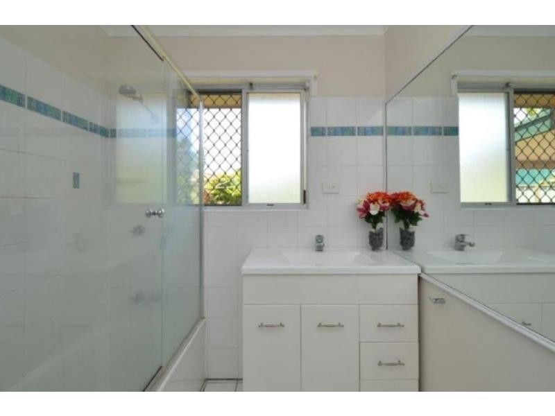 4 Marlynda Avenue, Cranbrook QLD 4814