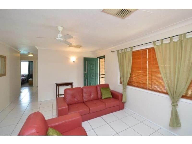 4 Marlynda Avenue, Cranbrook QLD 4814