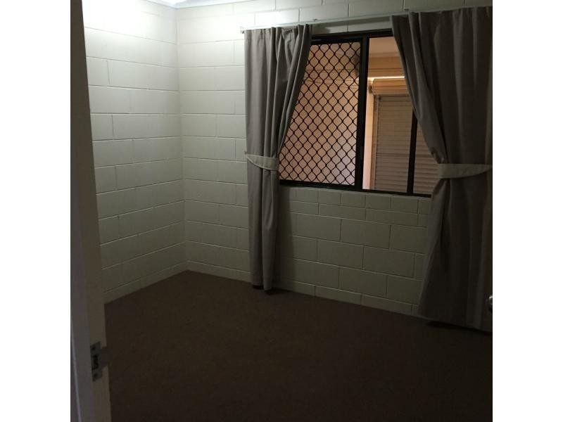 4/132 Queens Road, Hermit Park QLD 4812