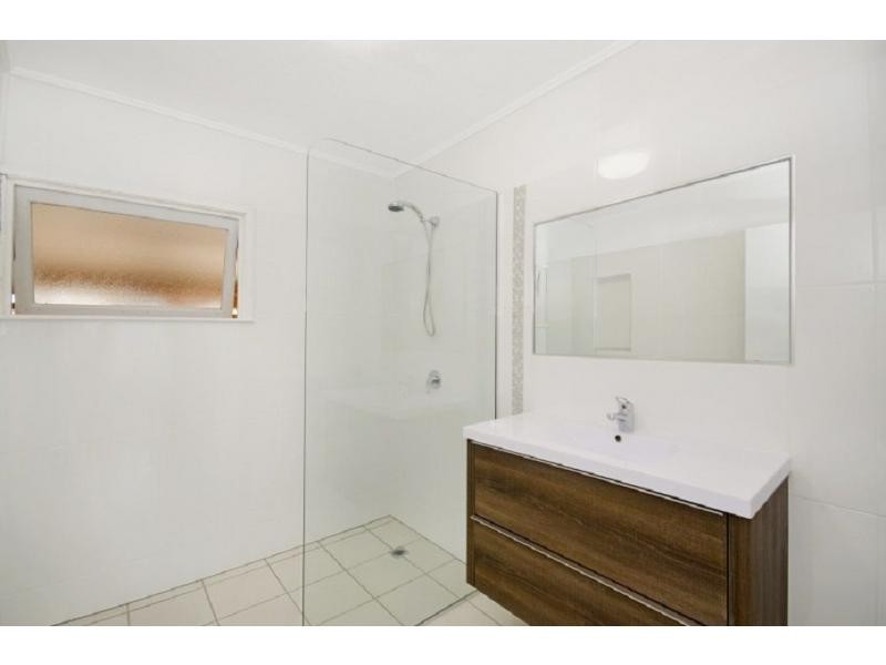 12 Kane Street, Mundingburra QLD 4812