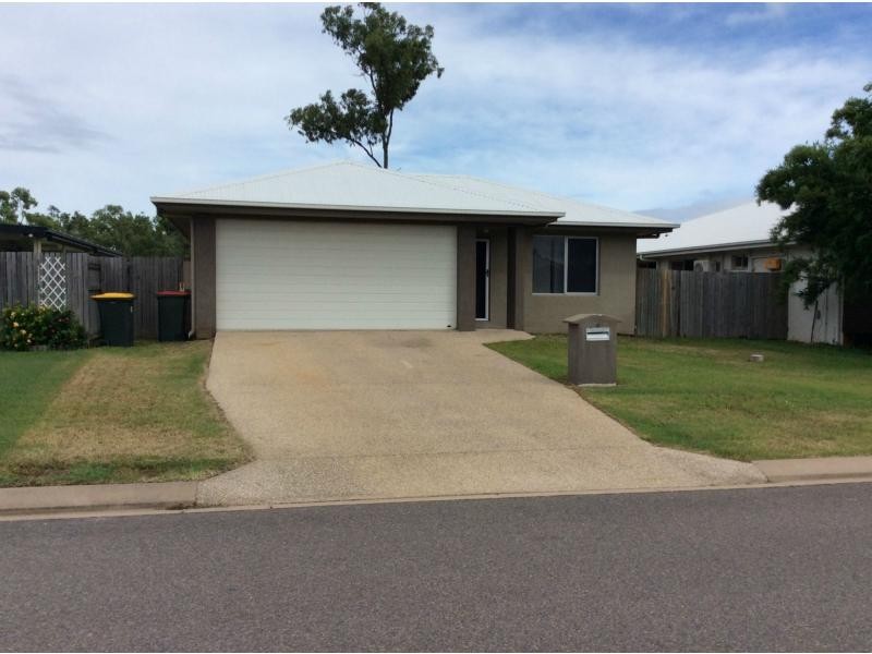 4 Dundabella Drive, Deeragun QLD 4818