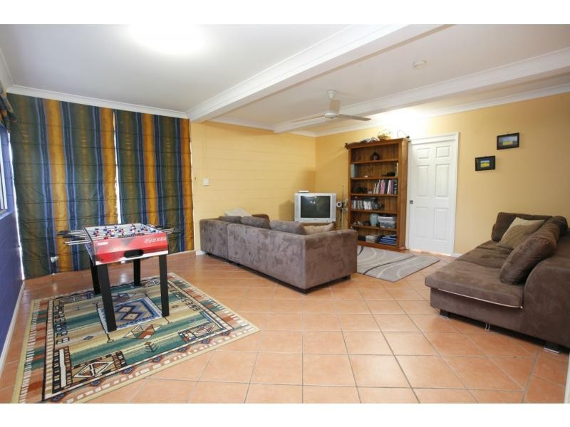 2 Kent Street, Gulliver QLD 4812