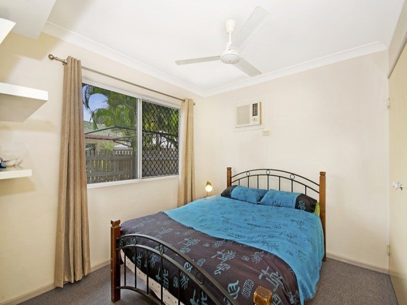 13A Tuffley Street, West End QLD 4810