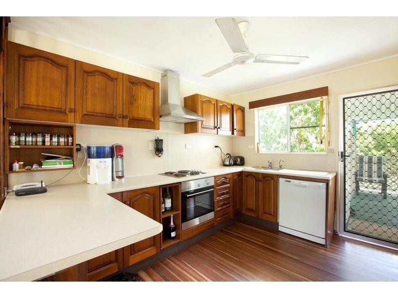4 Selwyn Street, Cranbrook QLD 4814