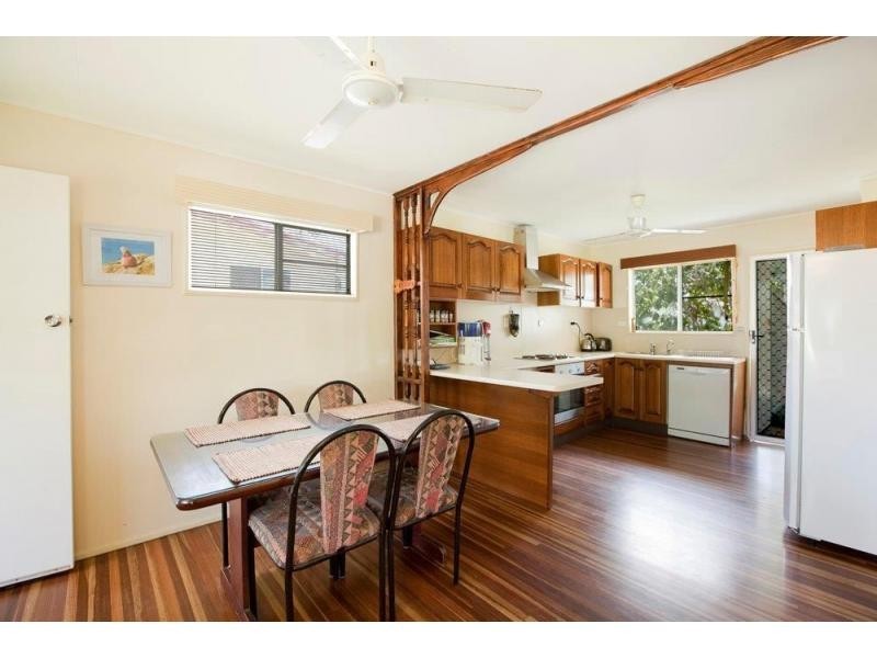 4 Selwyn Street, Cranbrook QLD 4814