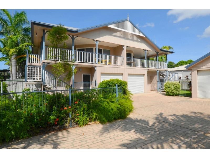 2/29 Soule Street, Hermit Park QLD 4812