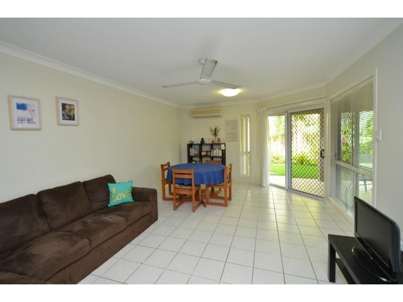 2/29 Soule Street, Hermit Park QLD 4812