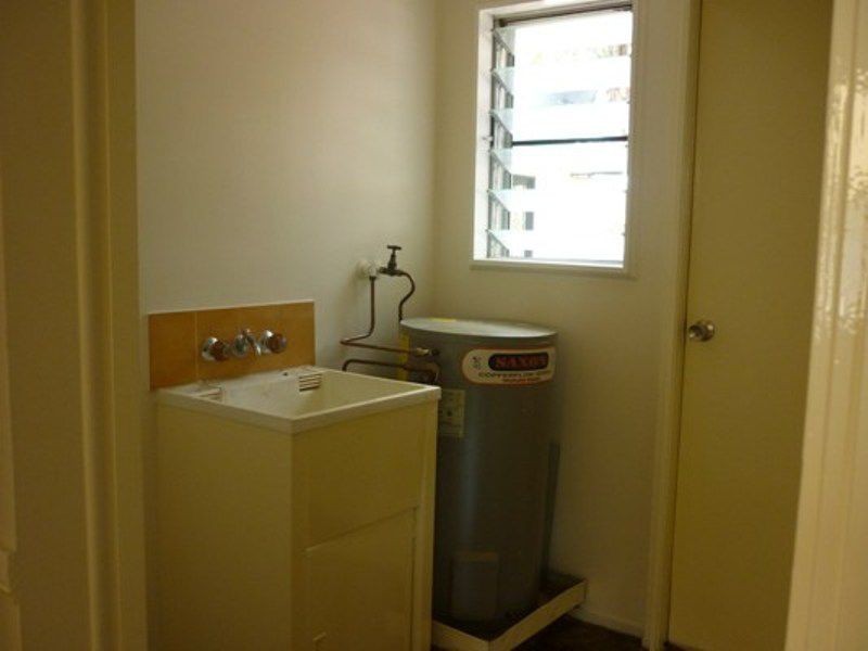 16 Edinburgh Drive, Deeragun QLD 4818