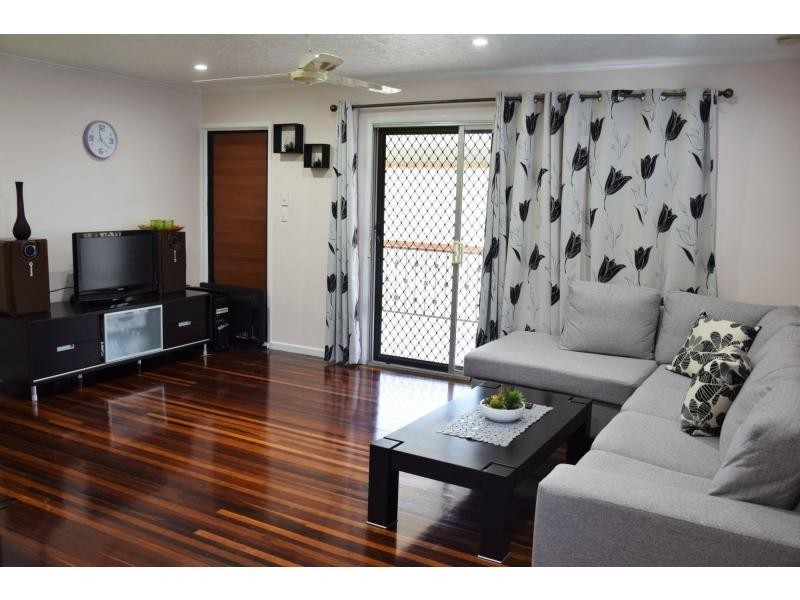 16 Arkaba Street, Mount Louisa QLD 4814