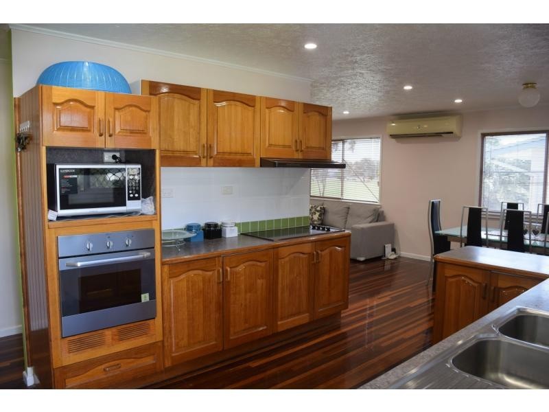 16 Arkaba Street, Mount Louisa QLD 4814