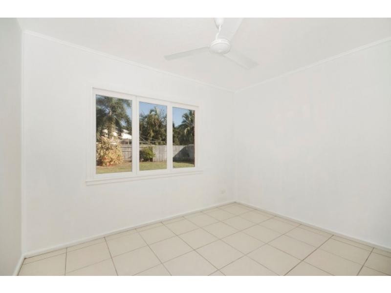 12 Kane Street, Mundingburra QLD 4812