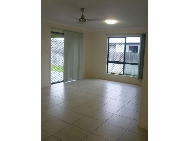 56 Kroymans Drive, Mount Louisa QLD 4814