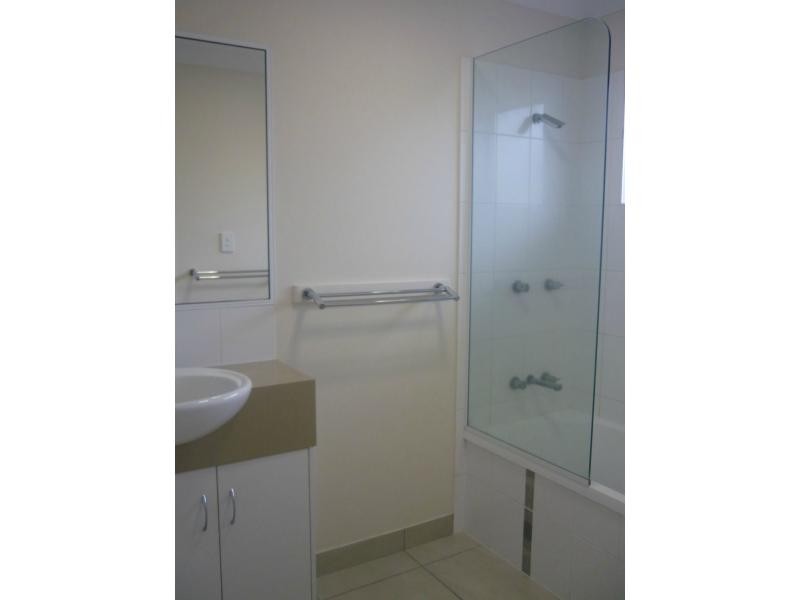 56 Kroymans Drive, Mount Louisa QLD 4814