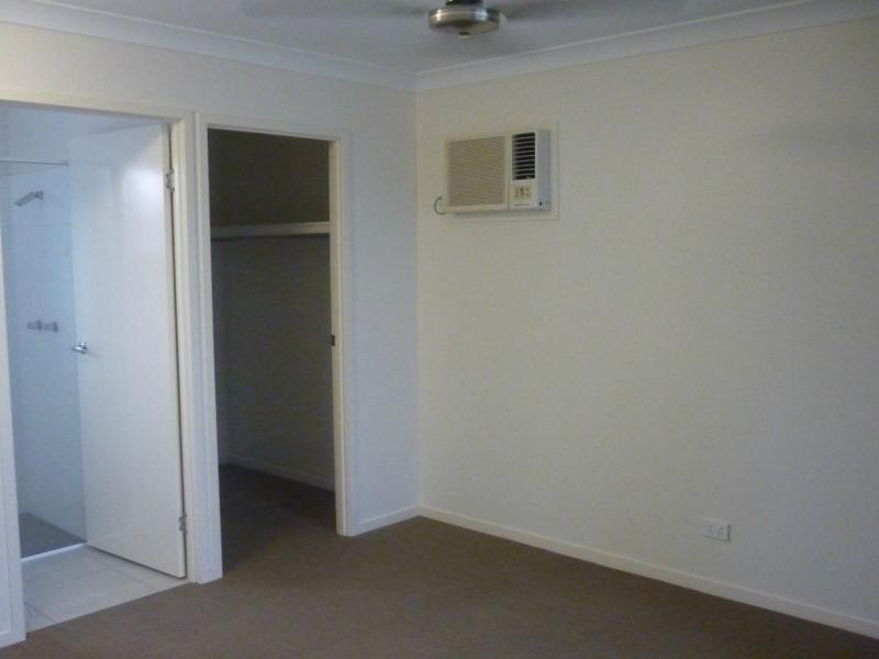 56 Kroymans Drive, Mount Louisa QLD 4814