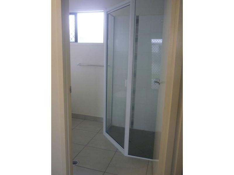 56 Kroymans Drive, Mount Louisa QLD 4814