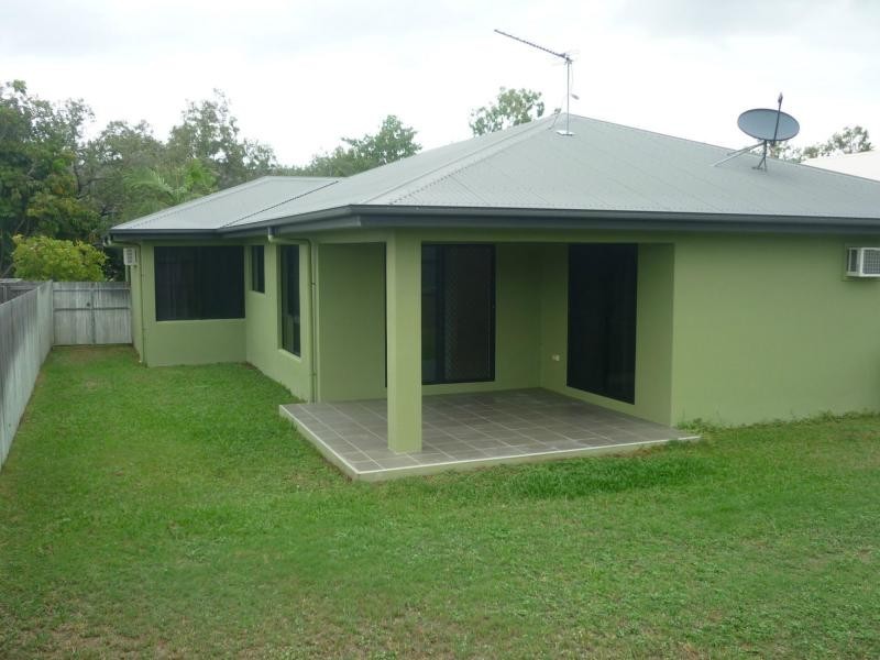 56 Kroymans Drive, Mount Louisa QLD 4814