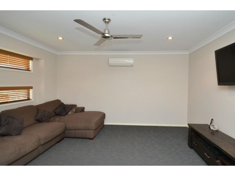 3 Rowley Place, Burdell QLD 4818