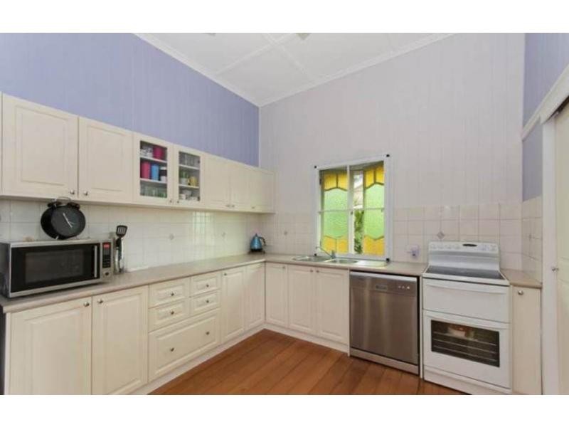 29 Kitchener Road, Pimlico QLD 4812