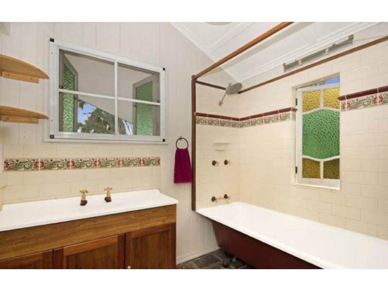 29 Kitchener Road, Pimlico QLD 4812