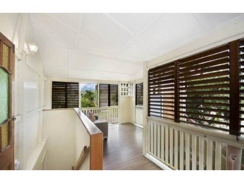 29 Kitchener Road, Pimlico QLD 4812