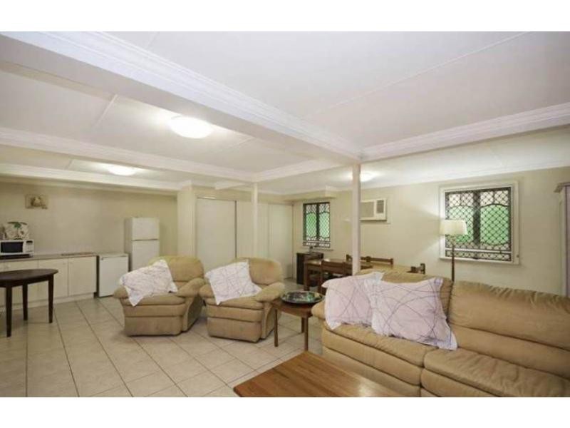 29 Kitchener Road, Pimlico QLD 4812