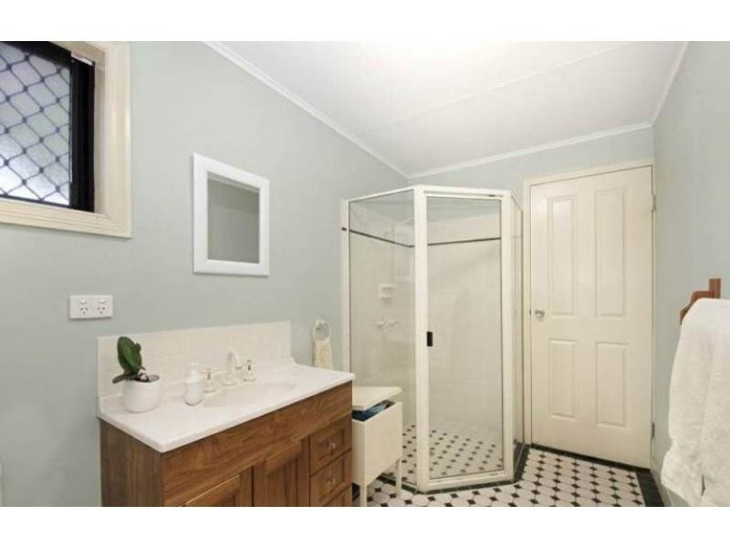 29 Kitchener Road, Pimlico QLD 4812