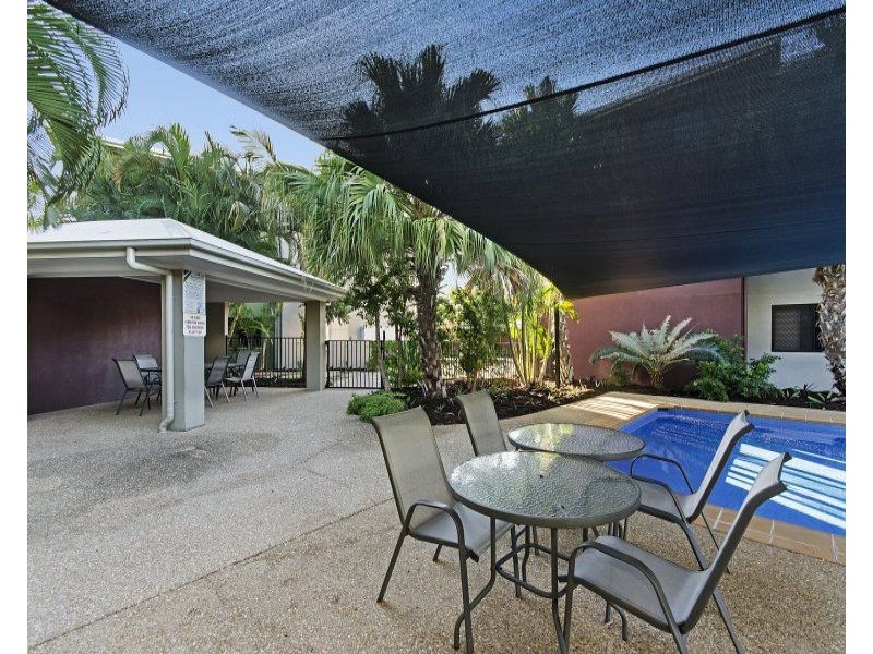 101 Railway Avenue, Railway Estate QLD 4810