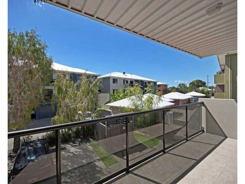 101 Railway Avenue, Railway Estate QLD 4810