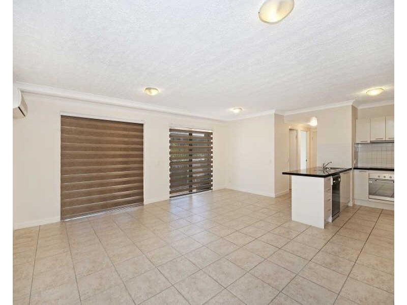 100 Ninth Avenue, Railway Estate QLD 4810