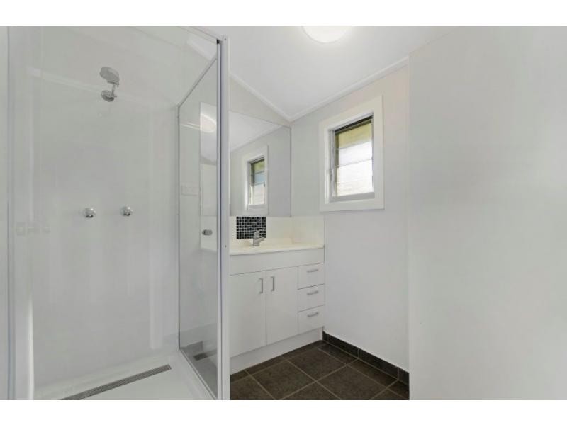 3 Baker Street, Hermit Park QLD 4812