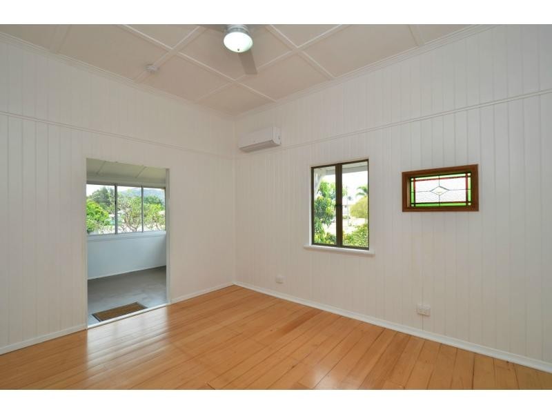 24 Gladstone Street, Pimlico QLD 4812