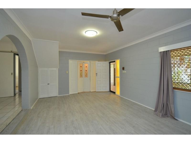 29 Renecol Avenue, Rasmussen QLD 4815