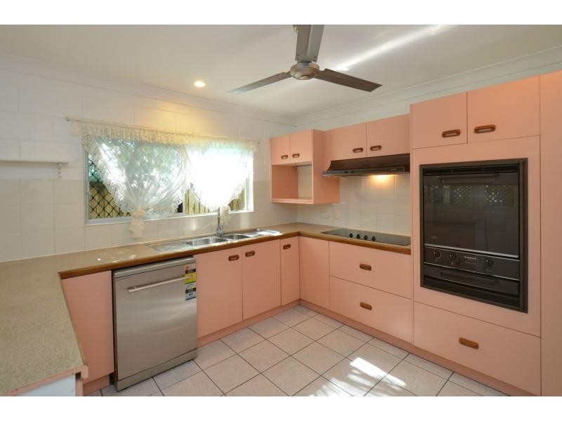 29 Renecol Avenue, Rasmussen QLD 4815