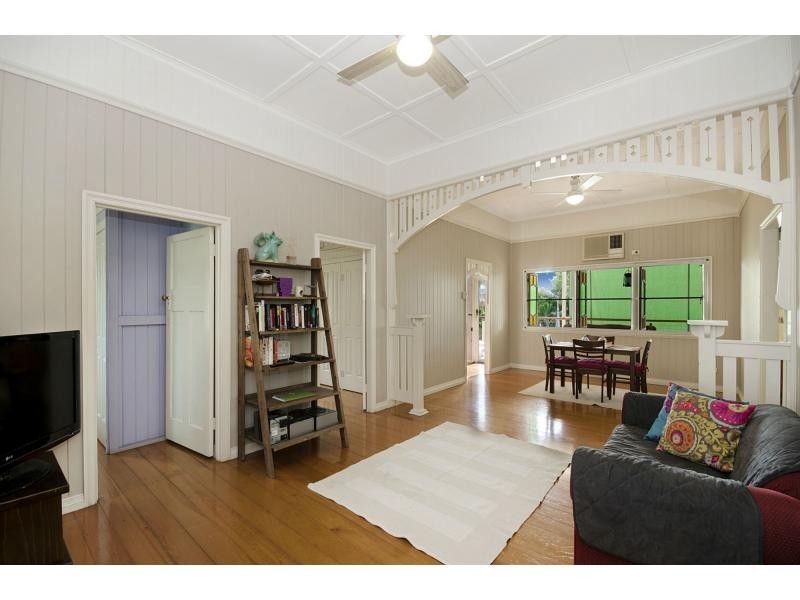 29 Kitchener Road, Pimlico QLD 4812