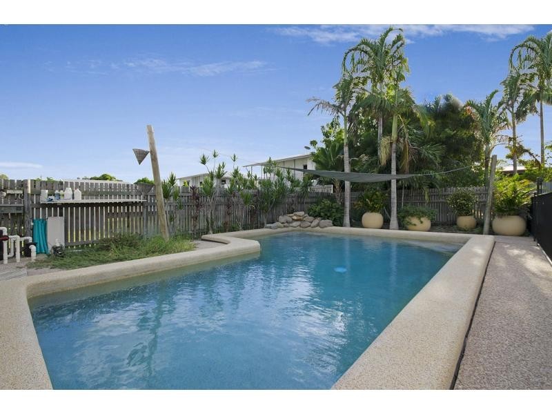 29 Kitchener Road, Pimlico QLD 4812