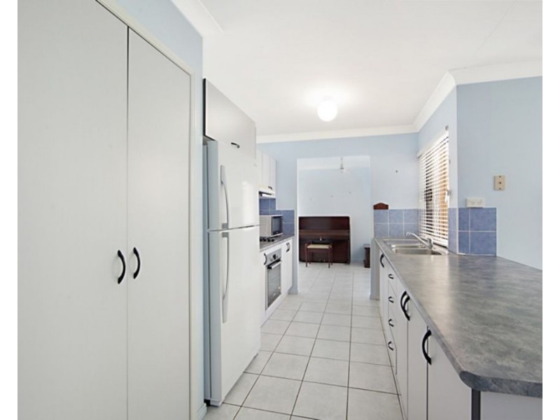 7 Curtin Place, Douglas QLD 4814