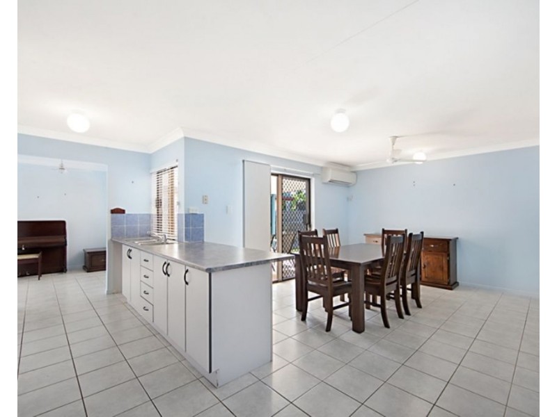 7 Curtin Place, Douglas QLD 4814