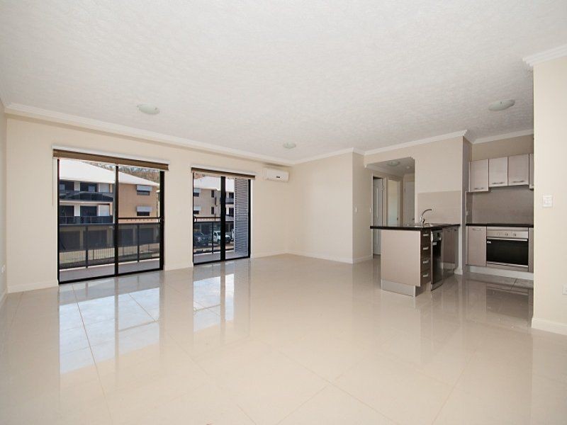 309 Angus Smith Drive, Douglas QLD 4814