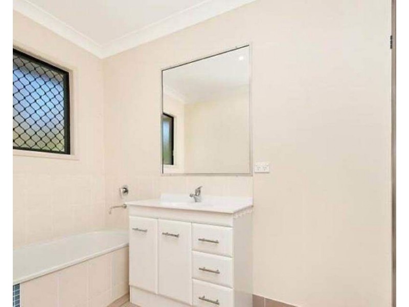 16 Balsam Street, Bushland Beach QLD 4818