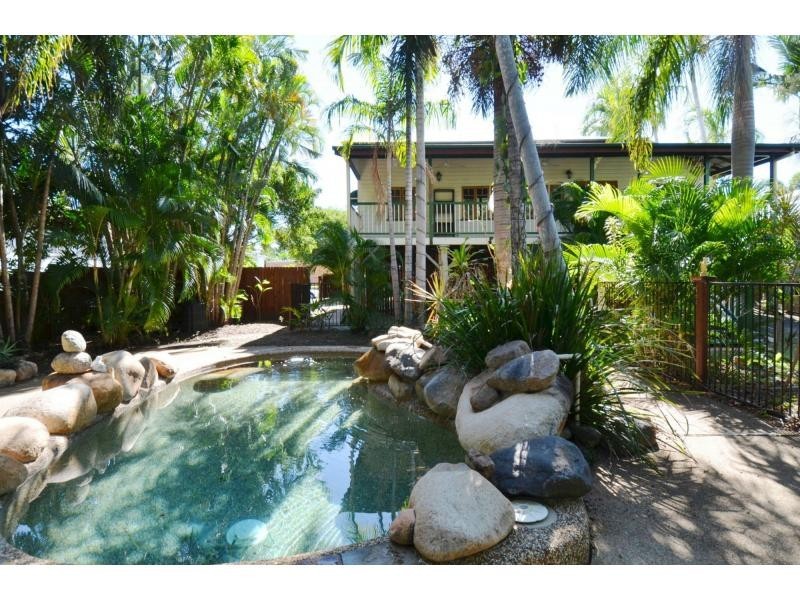 38 Bayswater Terrace, Hyde Park QLD 4812