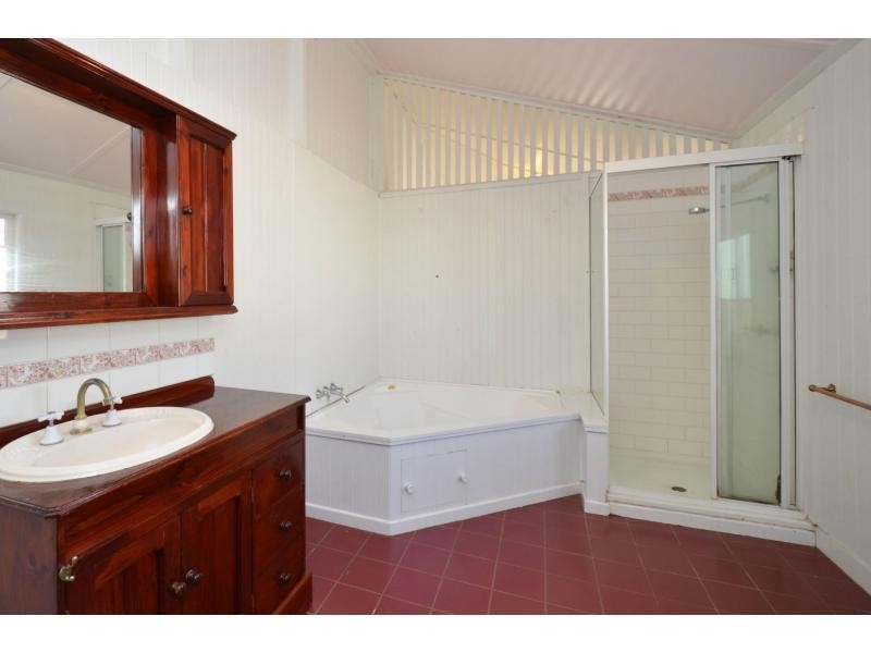 38 Bayswater Terrace, Hyde Park QLD 4812