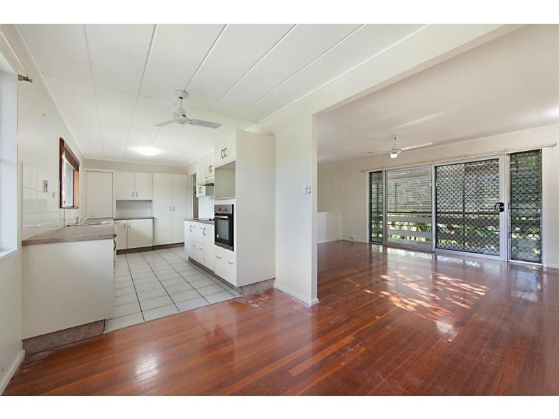 22 Jannila Avenue, Cranbrook QLD 4814