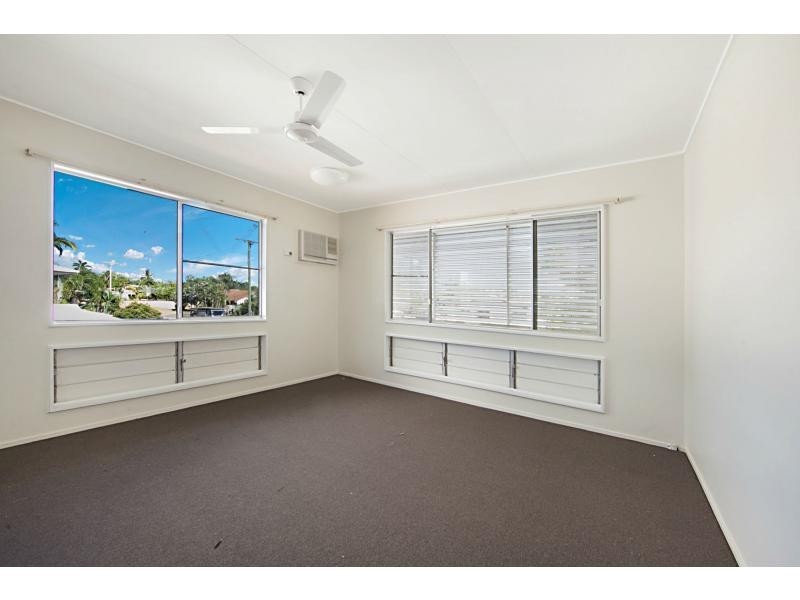 22 Jannila Avenue, Cranbrook QLD 4814