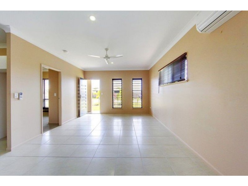 28 Makena Circuit, Burdell QLD 4818